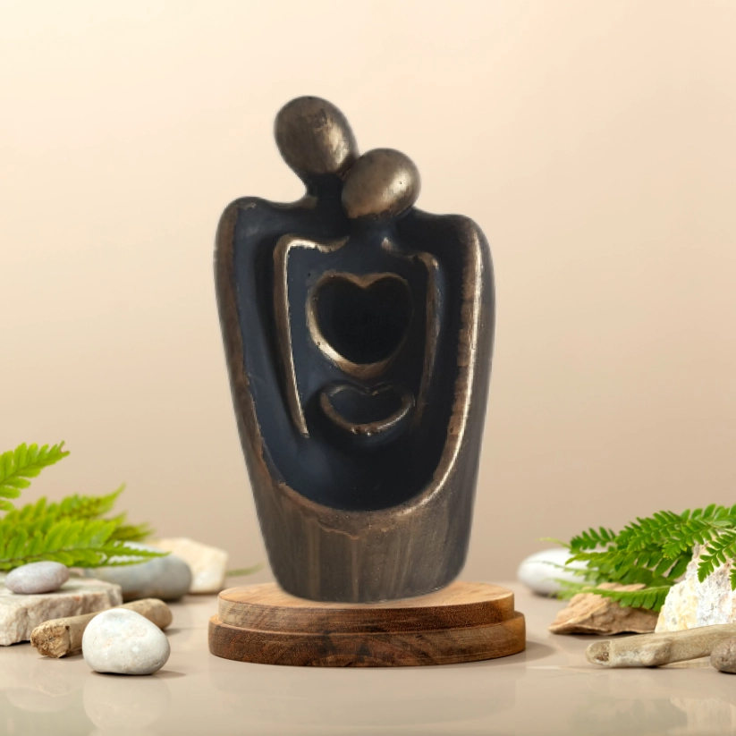 Sevgili Modeli Şelale Geri Akış Tütsülük