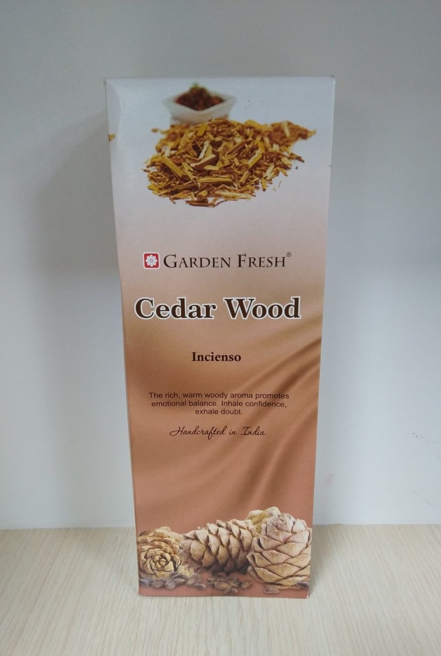 Garden%20Fresh%20Cedar%20Wood%20(Sedir%20Ağacı)%20Kokulu%20Altıgen%2020%20Adet%20Çubuk%20Tütsü