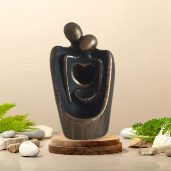 Sevgili Modeli Şelale Geri Akış Tütsülük